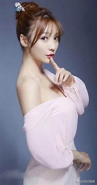 足球宝贝明星身材,足球明星高清写真