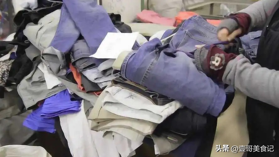 路边摊上10元一件的衣服从哪里来,路边摊10元的衣服