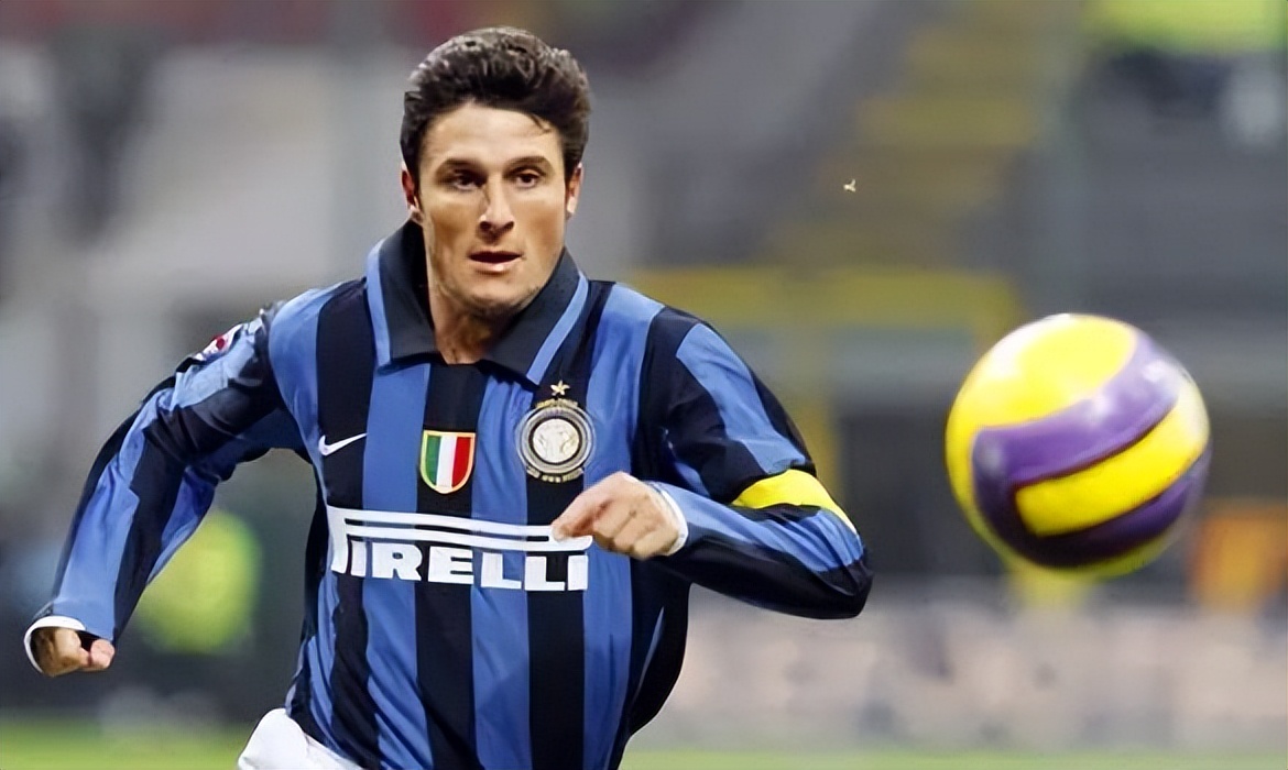 前锋中场后卫门将的绝代双骄,门将后卫中场前锋