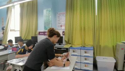 前方高能校园歌手演唱瞬间,前方高能校园