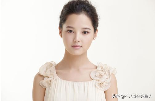 对双眼皮“下手”的明星：浮肿、宽大、失败返工，一个比一个狠