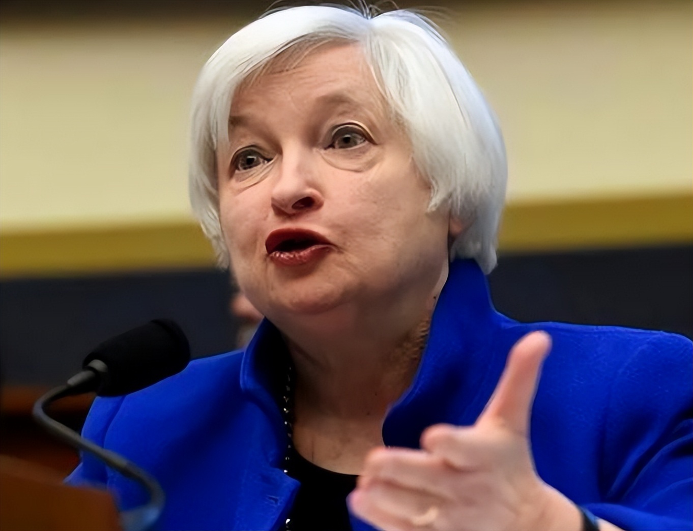 中国购买美债后，美对华翻脸，计划对台军援，力挺台加入国际组织