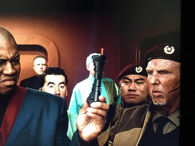 盘点科幻电影最离谱的武器,科幻电影武器盘点