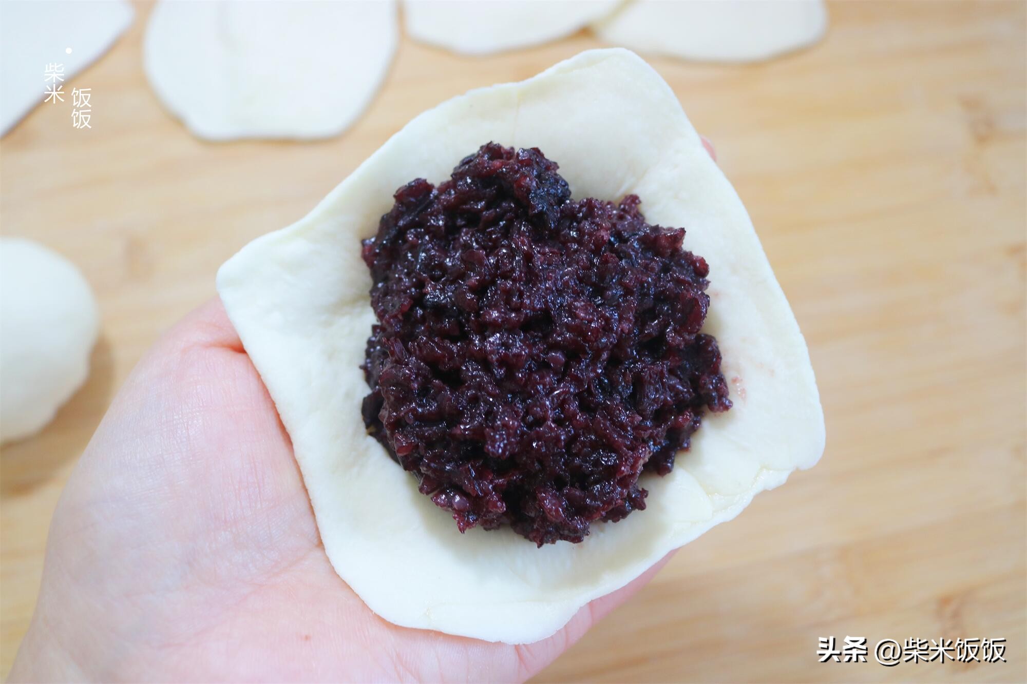 外面酥酥的里面糯糯的紫米饼做法,怎么才能做出酥脆入口即化的米饼