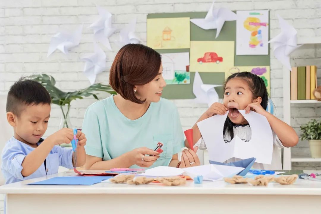 口吃的孩子被歧视,口吃儿童怎么对待