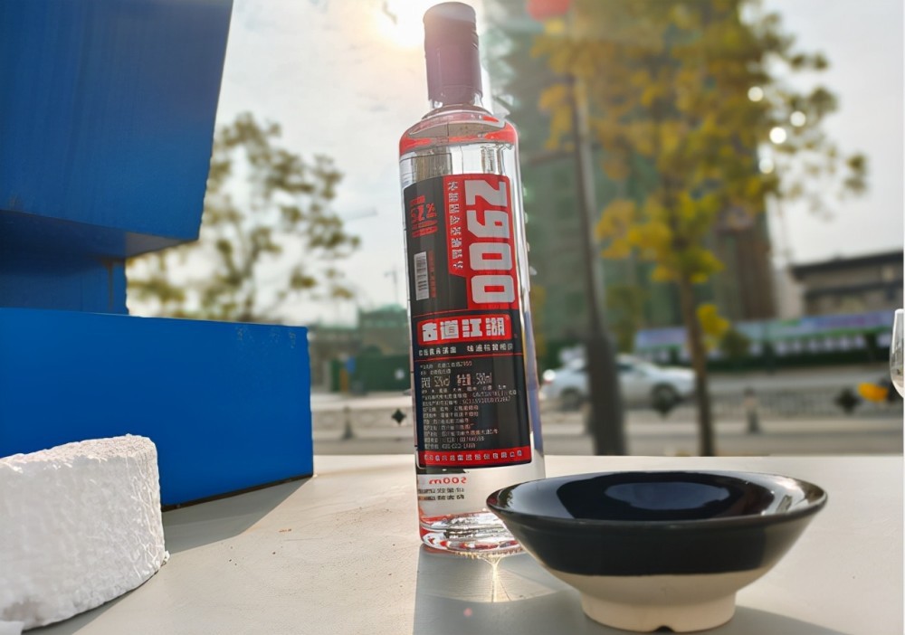 五粮液绵柔尖庄多少钱一瓶,五粮液绵柔尖庄酒价格225ml