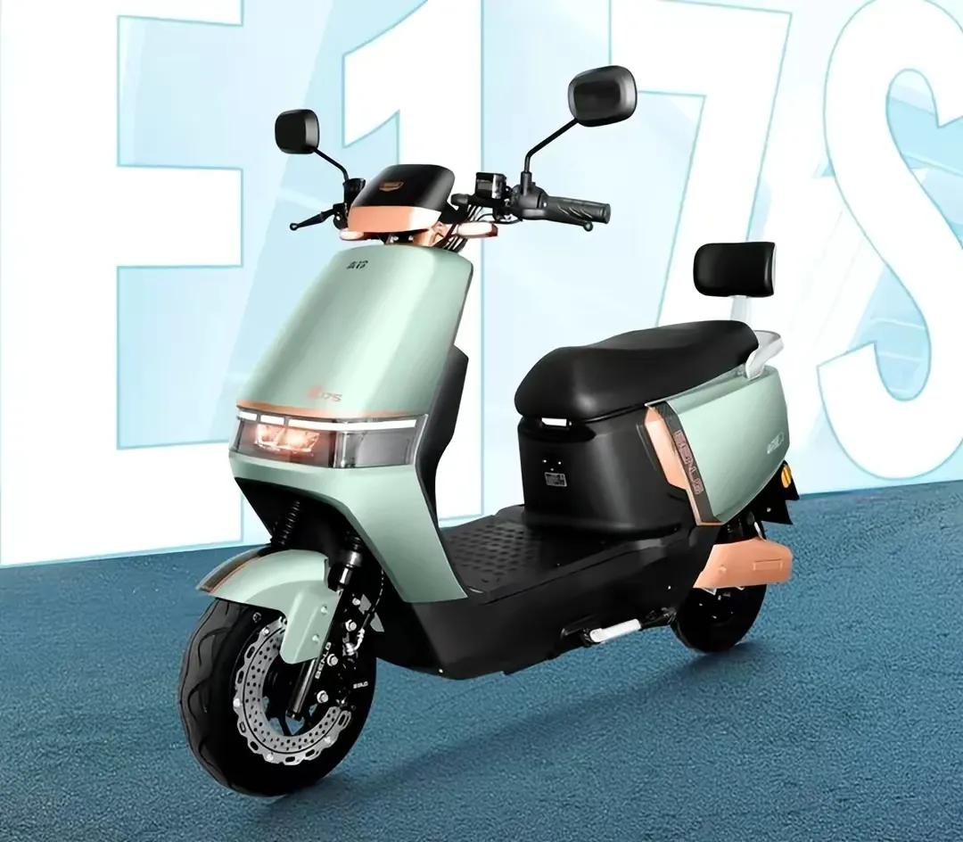 本铃续航100公里新国标,本铃电动车48v20ah能跑多少公里