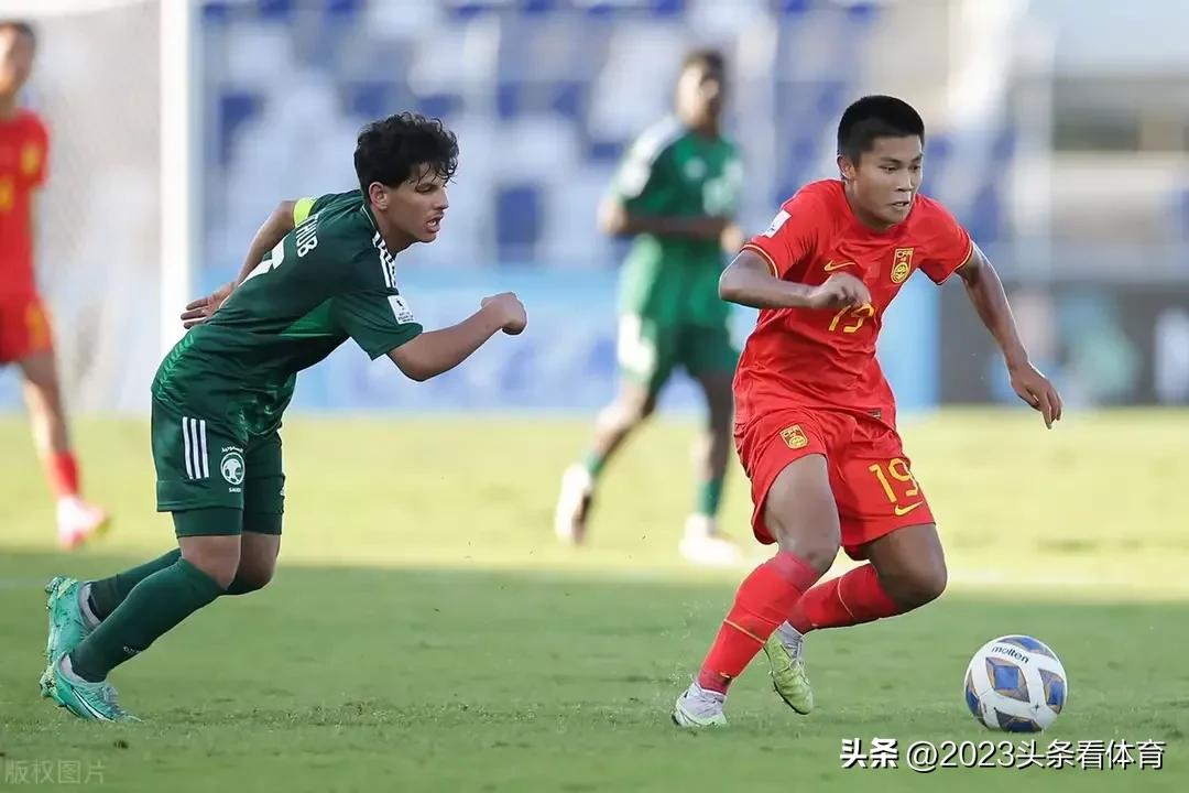 董路怒批足协完整视频,杨晨李玮峰董路做的节目