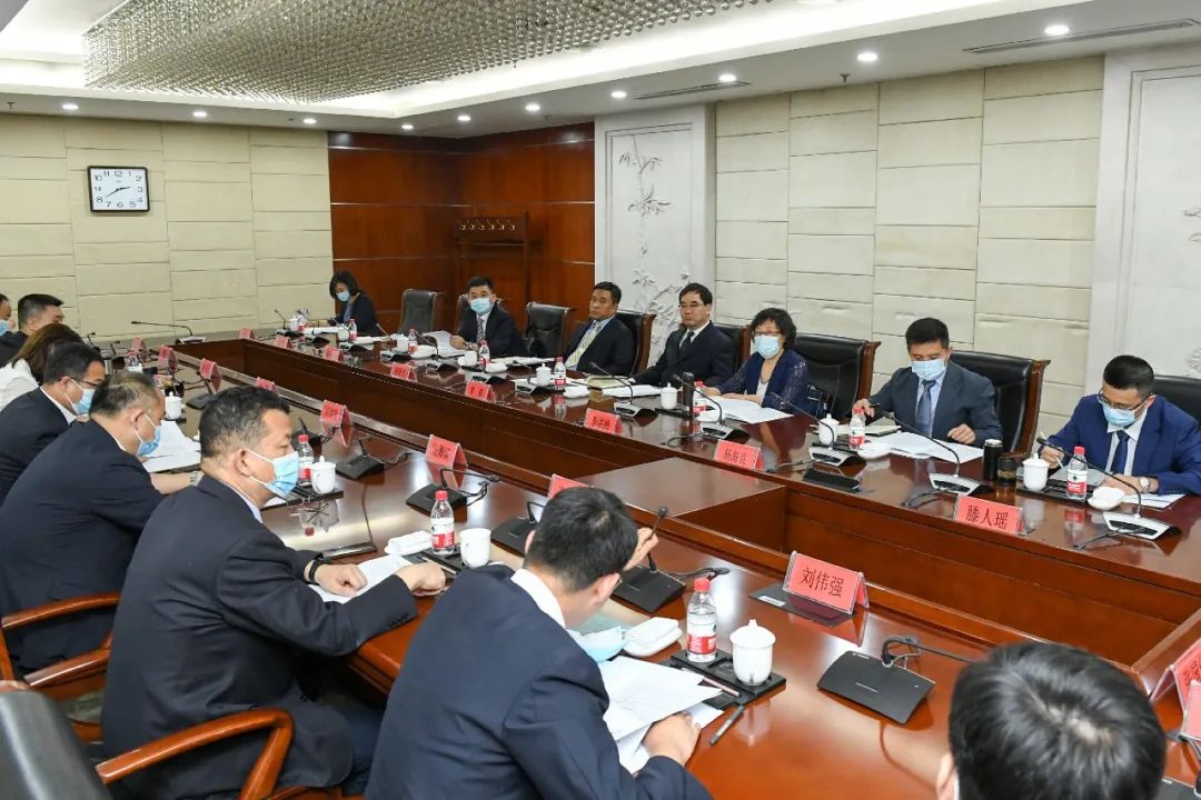 *共中**东丽区委十二届六次全会召开奋力谱写京津冀协同发展东丽实践的新篇章为全国大局天津全局贡献力量