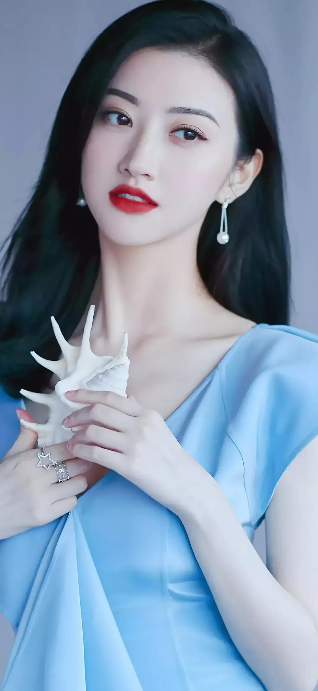 秋分时节鲜花绽放,秋分月季花摄影