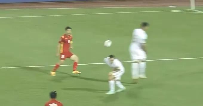 男足vs女足友谊赛,男足vs女足红牌