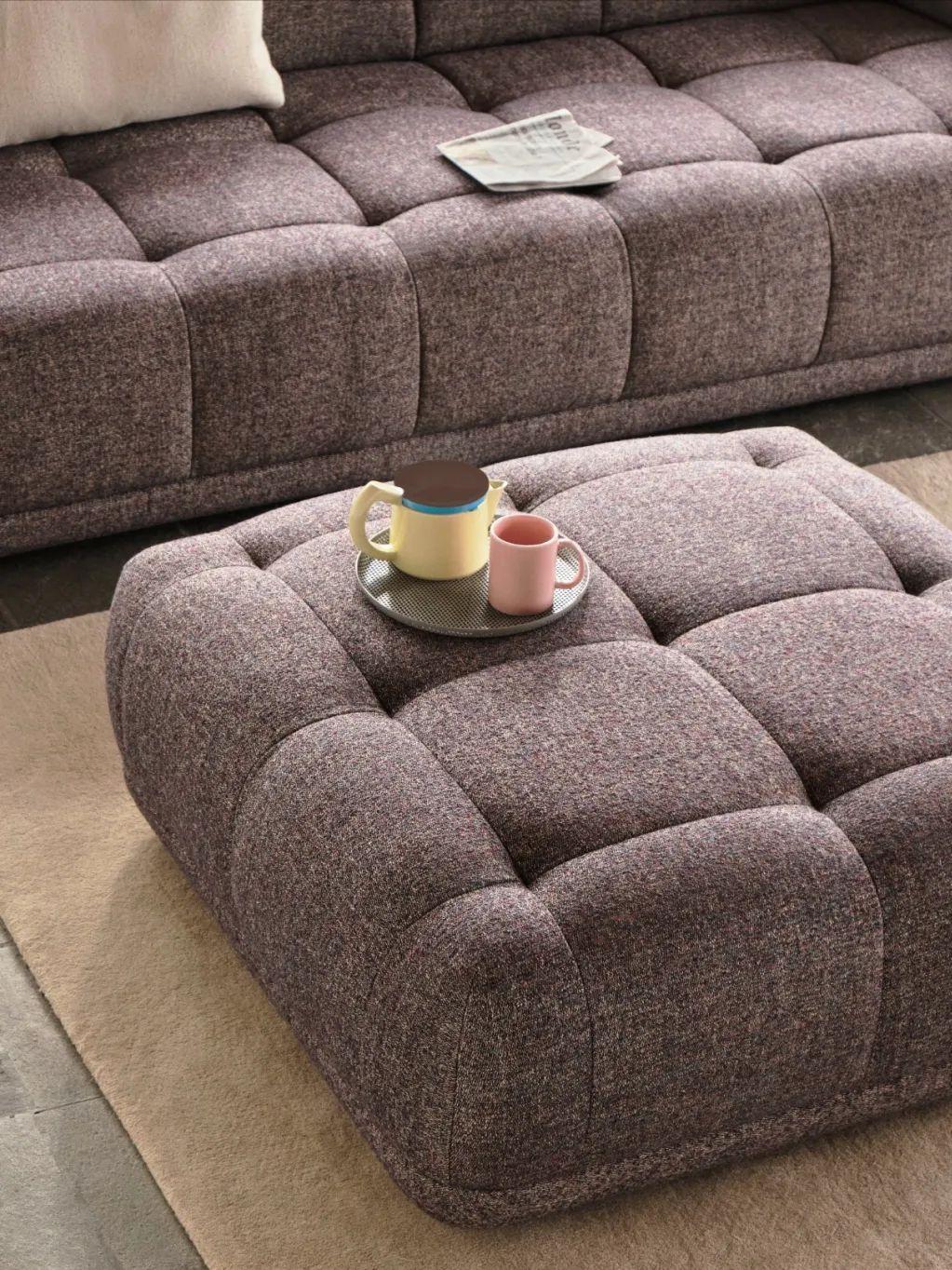 沙发选比较小客厅会显得比较大吗,不设限就拥有无限可能