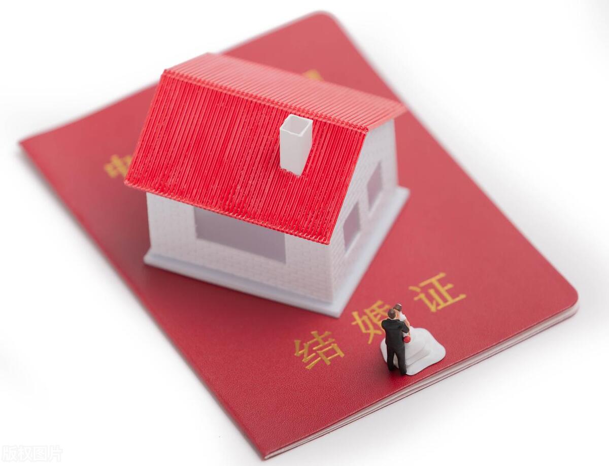 妻子卸妆后丈夫傻眼了结局,妻子卸妆后判若两人