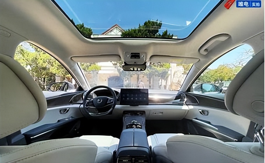 年轻人买二手车会被人瞧不起吗,买二手车真的很不靠谱吗