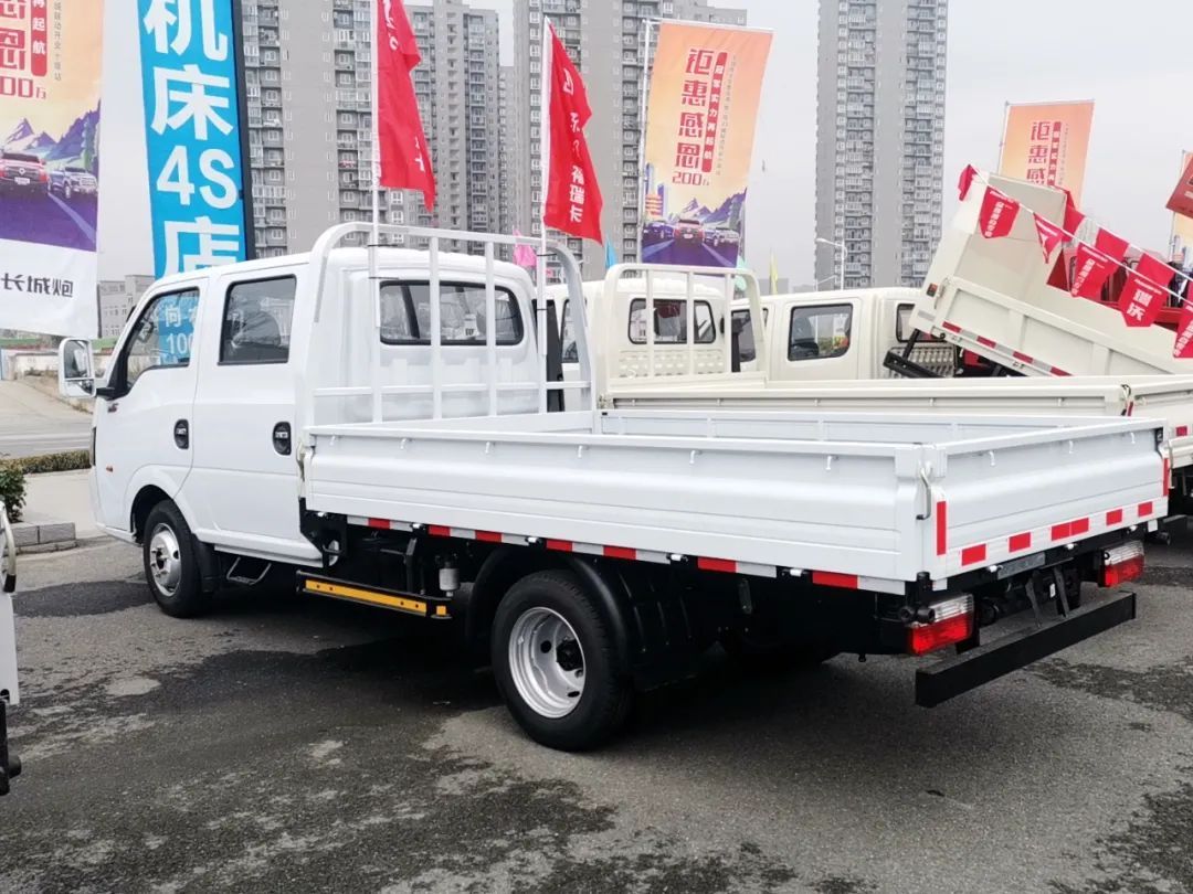 十堰龙信二手车市场雅阁,十堰龙信国际汽车城二手车直播