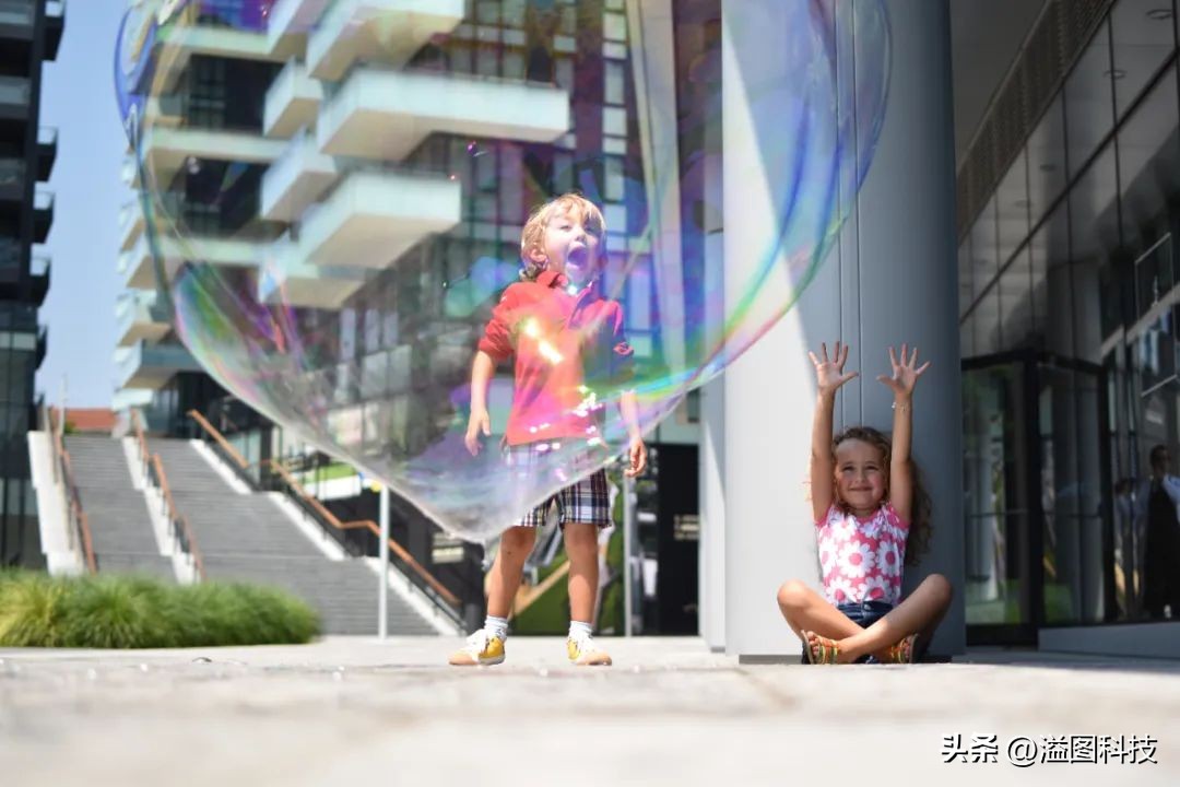 从惊艳亮相到“挤鞋油”收场，浅谈尼康D5X00系列