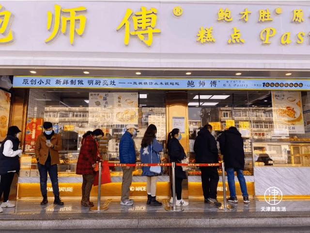 怀揣100元吃遍整条街：几十年屹立不倒，这儿不输西湖道…