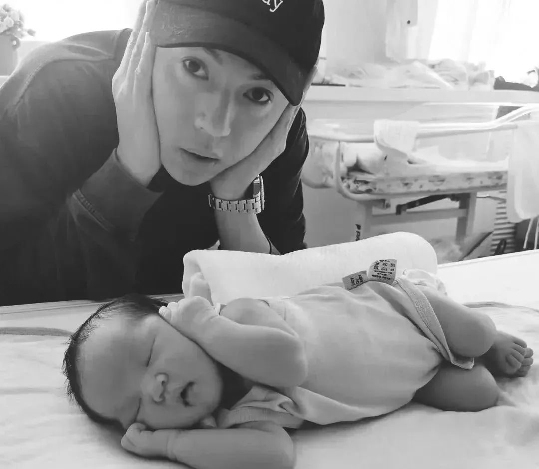 明星未婚先孕怎么处理,未婚先孕明星夫妻两对已经离婚