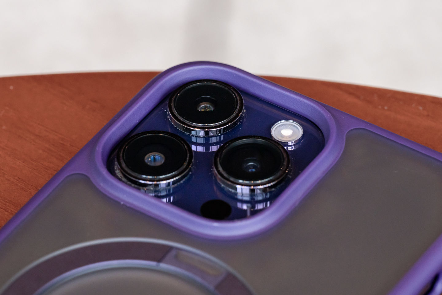 磁吸手机壳仿图拉斯,图拉斯全包磁吸透明手机壳测评