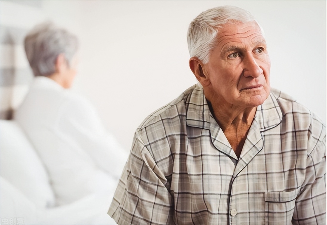 怎样消除老人身上的老人味,人老了为什么有老人味