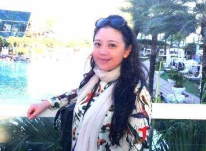 王菁何炅差多少岁,何炅王菁现在在快乐大本营吗