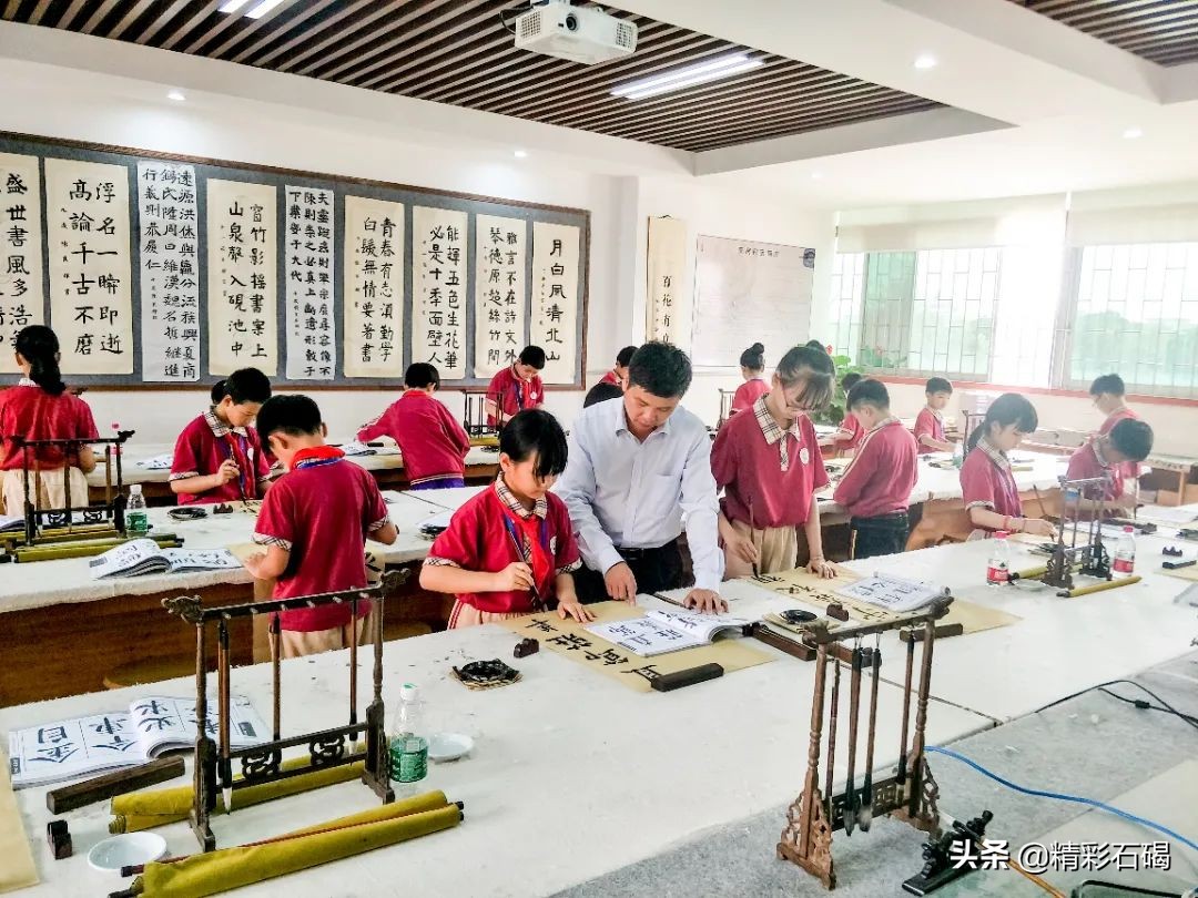 东莞石碣信息技术学校招生信息,东莞大朗四海英才学校招生简章