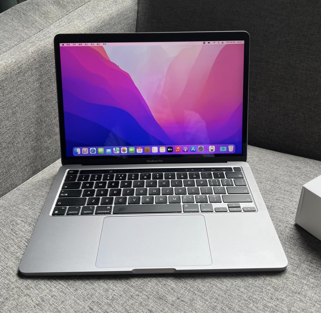 苹果笔记本macbookpro19款和23款,苹果电脑macbookpro2020款顶配