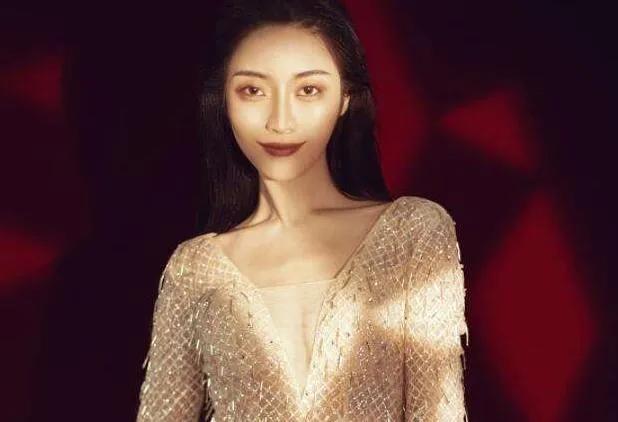 未婚妈妈生下三胞胎合法吗,未婚妈妈怀孕混血三胞胎