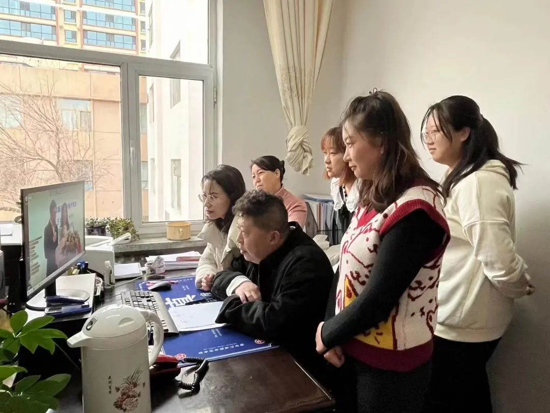 实施巾帼就业创业,就业创业促进行动