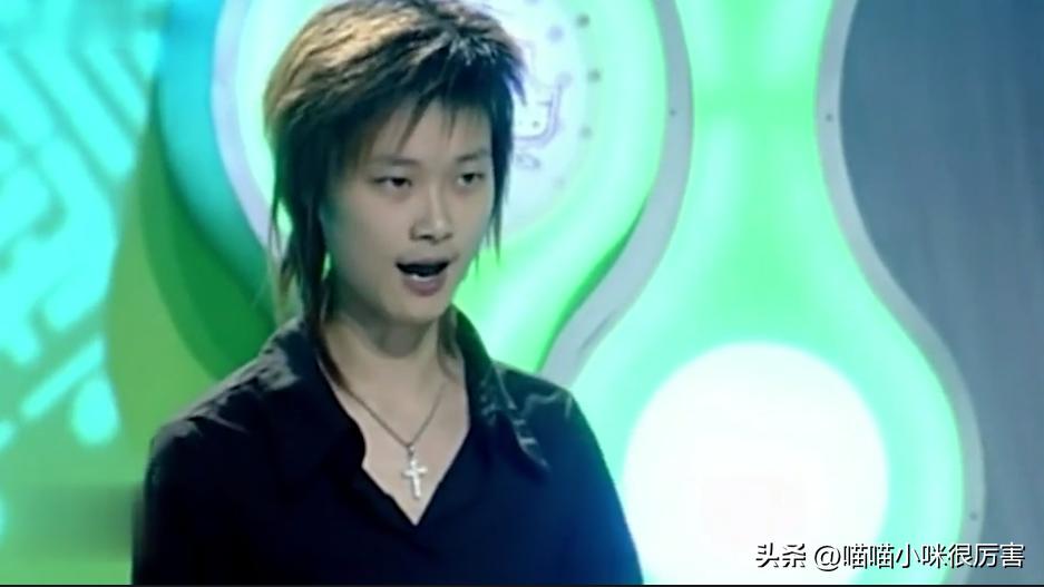2005年李宇春什么歌夺冠,李宇春超女冠军是哪一天