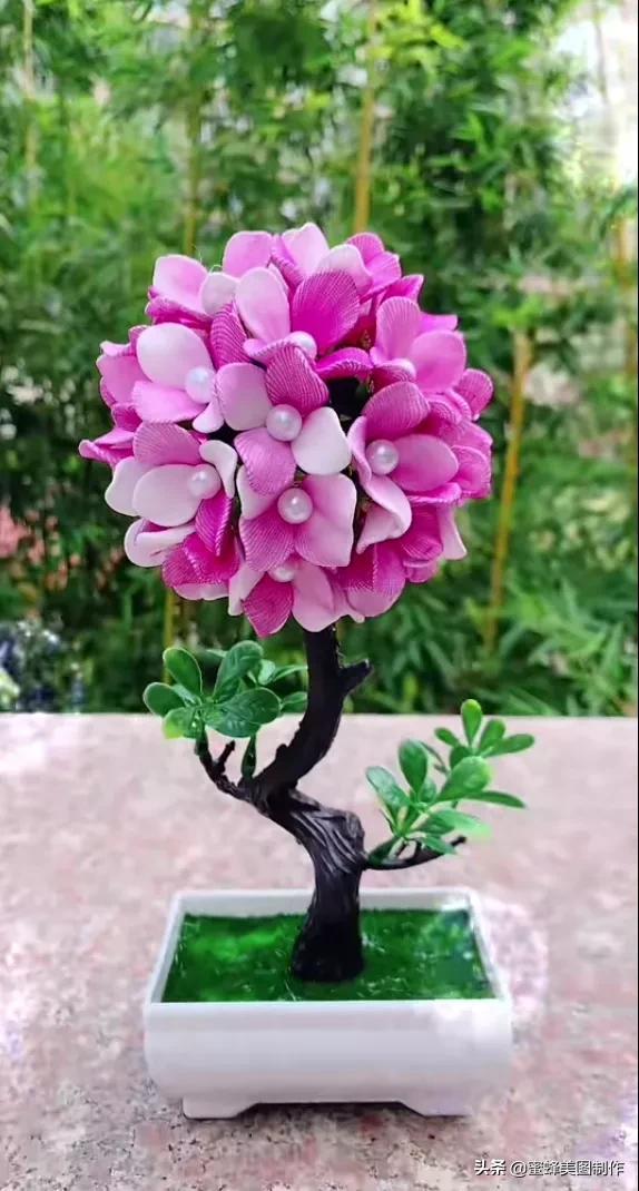 高手在民间根雕做得栩栩如生,看起来很牛逼的手工制作