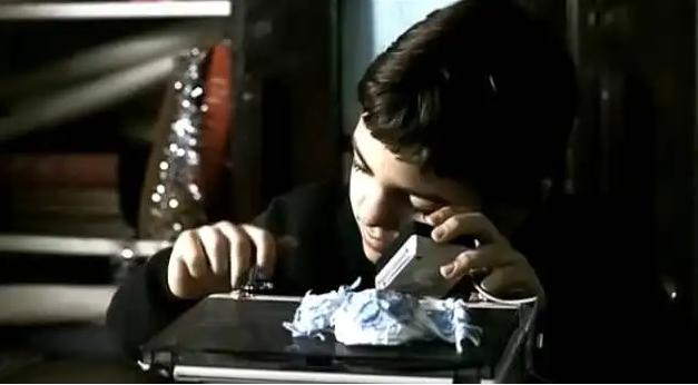 10部适合中小学生暑假学英语的励志英文电影告别手机点燃学习热情