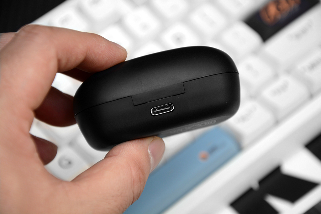 Qi无线充电、主动降噪，创新SensemoreAir真无线蓝牙耳机体验