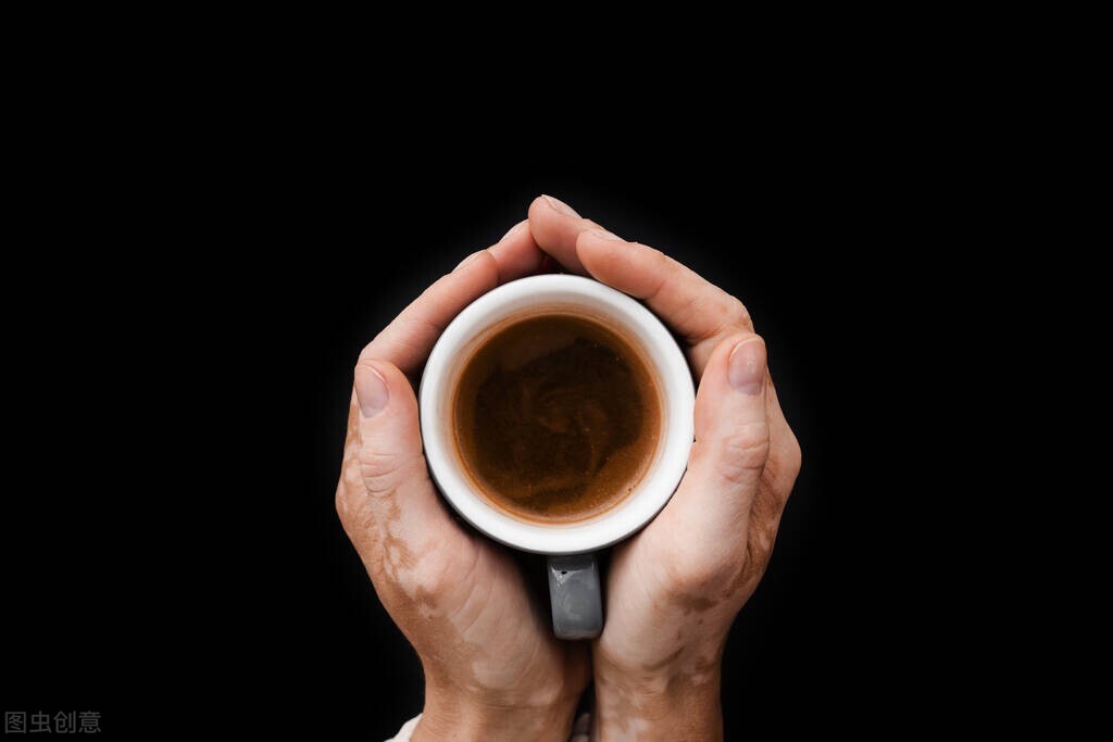 白癜风不去控制多久扩散,白癜风不及时医治的危害