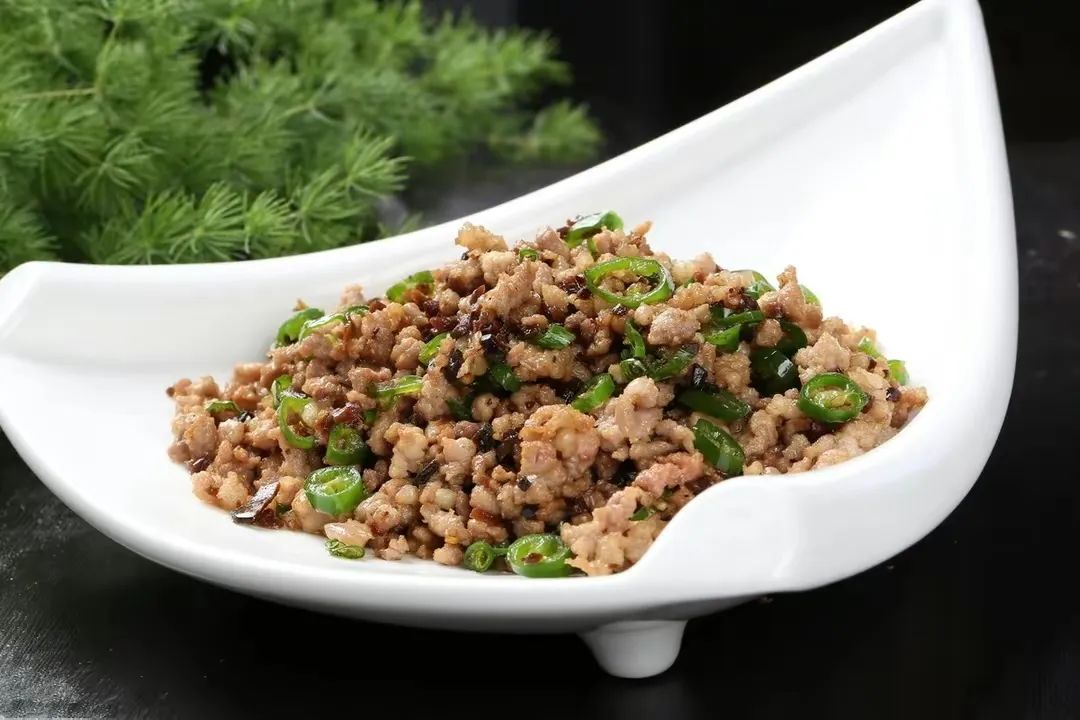 云南各地好吃的美食推荐,云南最好吃的十大美食