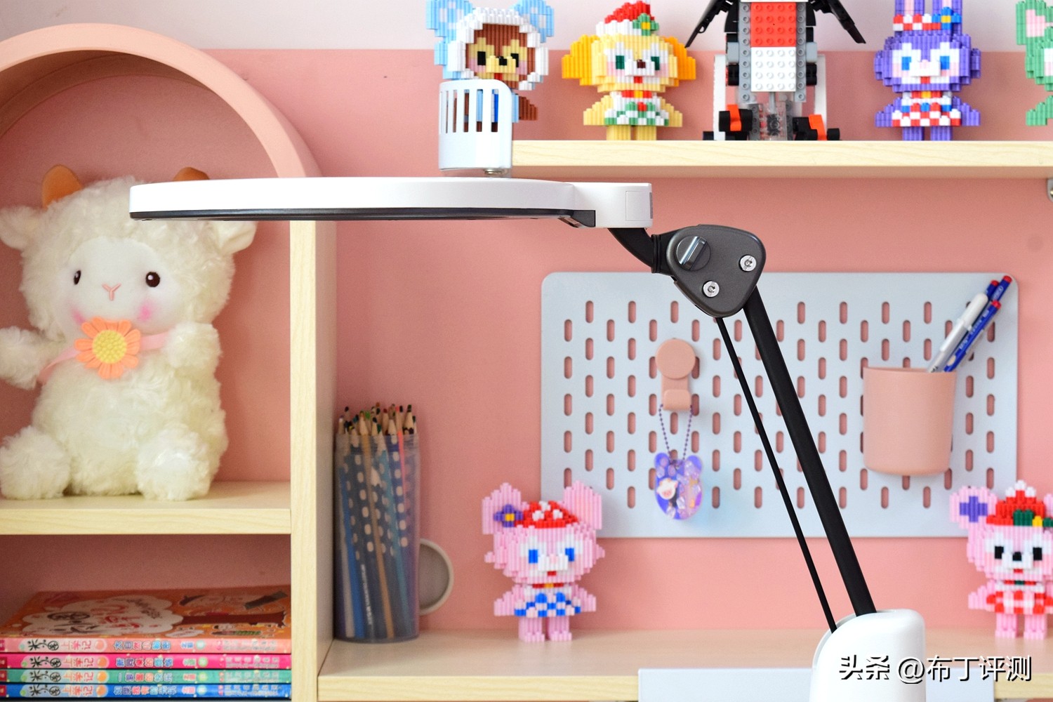 台灯的选择预防近视,NIR红光护眼灯技术