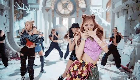 人均手握高奢代言的BLACKPINK，每一帧镜头都好贵