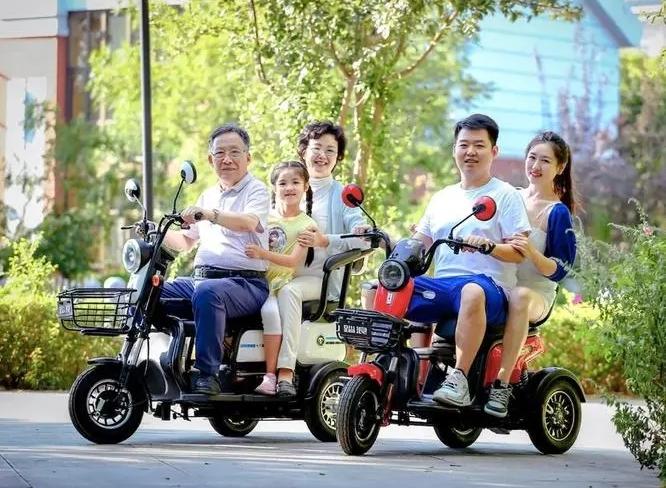 无需上牌的电动小三轮最新,老年人脚蹬小三轮车价格