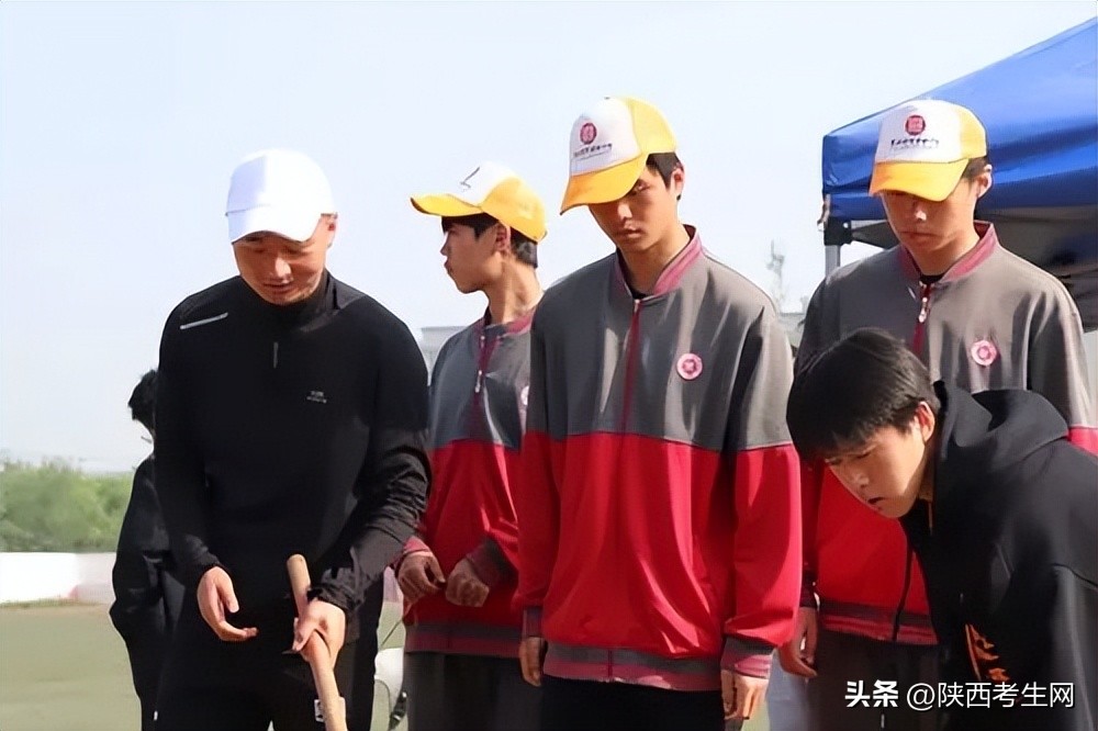 西安博雅艺术职业高中舞蹈比赛,西安博雅艺术职业高中体育生