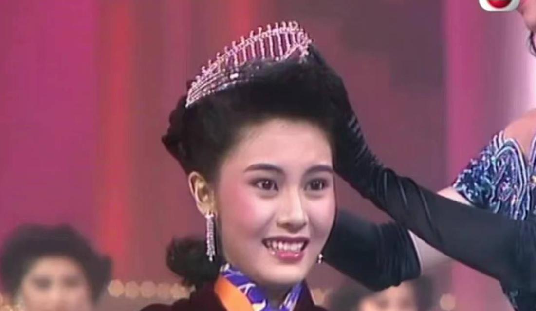 今年被内定的“神颜港姐冠军”，火辣到网友集体破防：港娱有救了