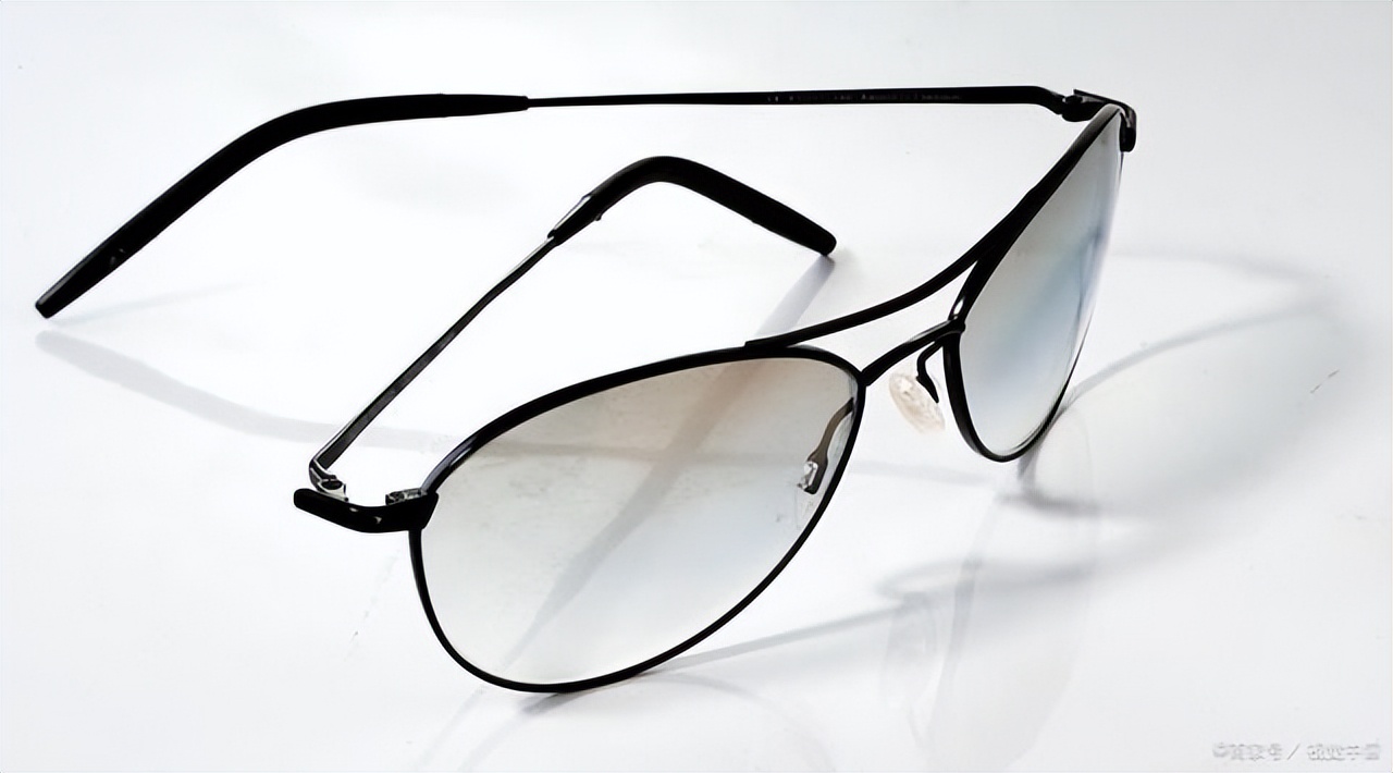 眼镜店如何选品牌,眼镜店价格牌怎么写更吸引人