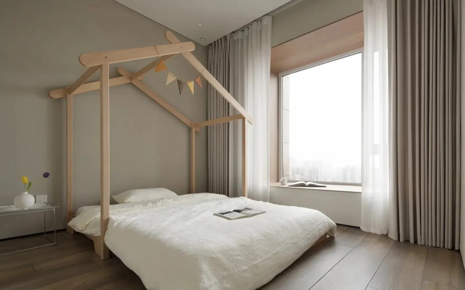 缇庡コ鏅掕嚜瀹剁殑璞畢瑁呬慨,缇庡コ鏅掕嚜瀹剁殑璞崕瑁呬慨