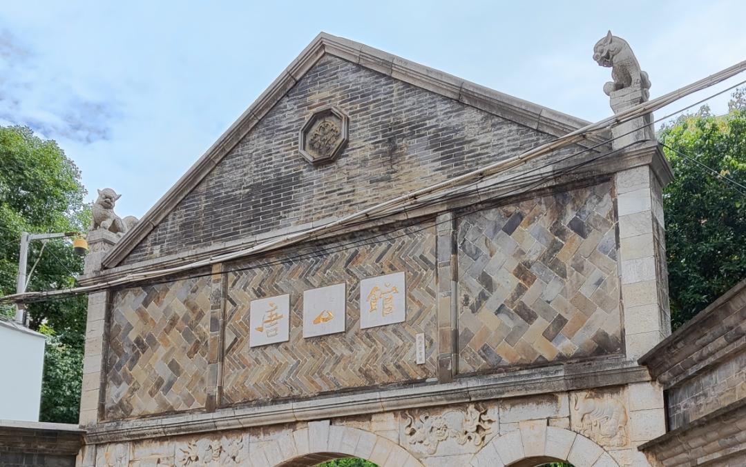 昆明翠湖春晓的那块石碑照片,翠湖牌坊