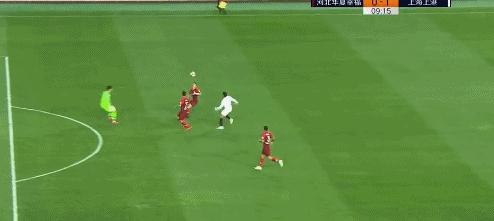 艾克森亚冠表现,艾克森登顶中超历史射手王