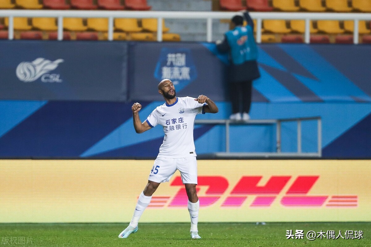 泰山时隔4年再战亚冠淘汰赛,泰山追平三镇