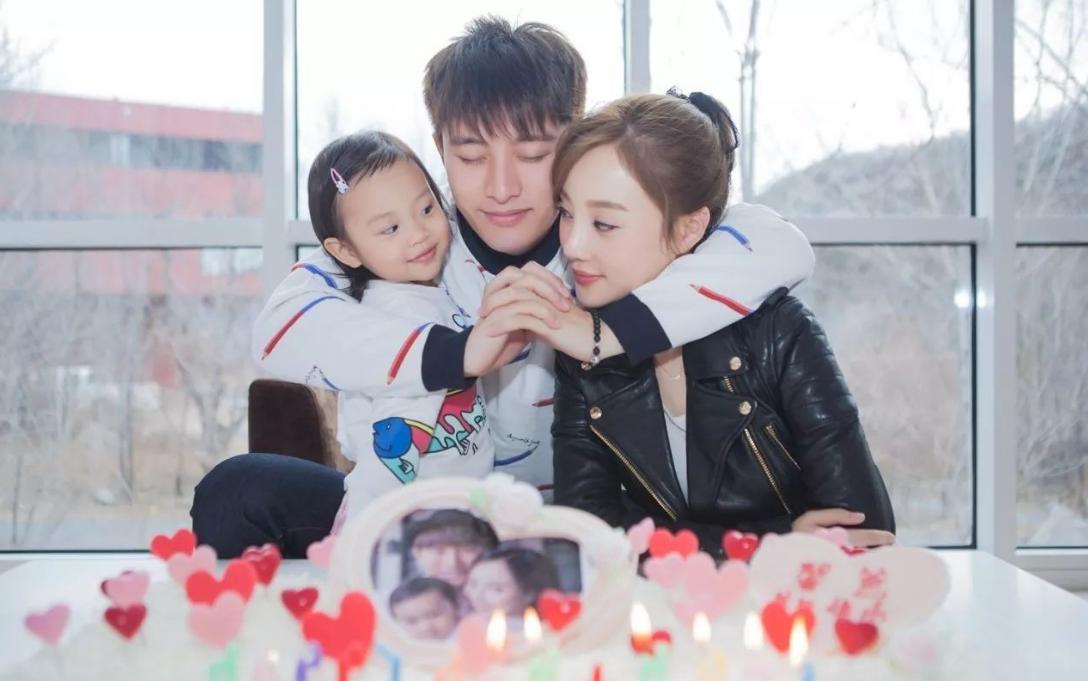 李小璐出轨这件事本人承认过吗,李小璐真的有出轨吗