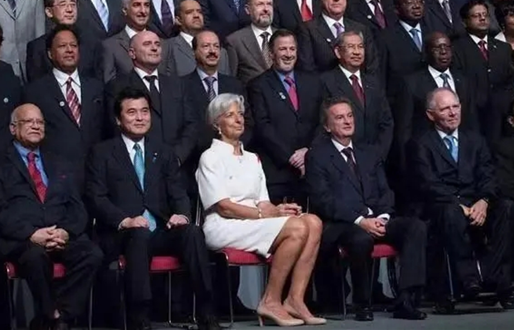 拉加德正式出任欧洲央行,拉加德当选欧洲央行行长