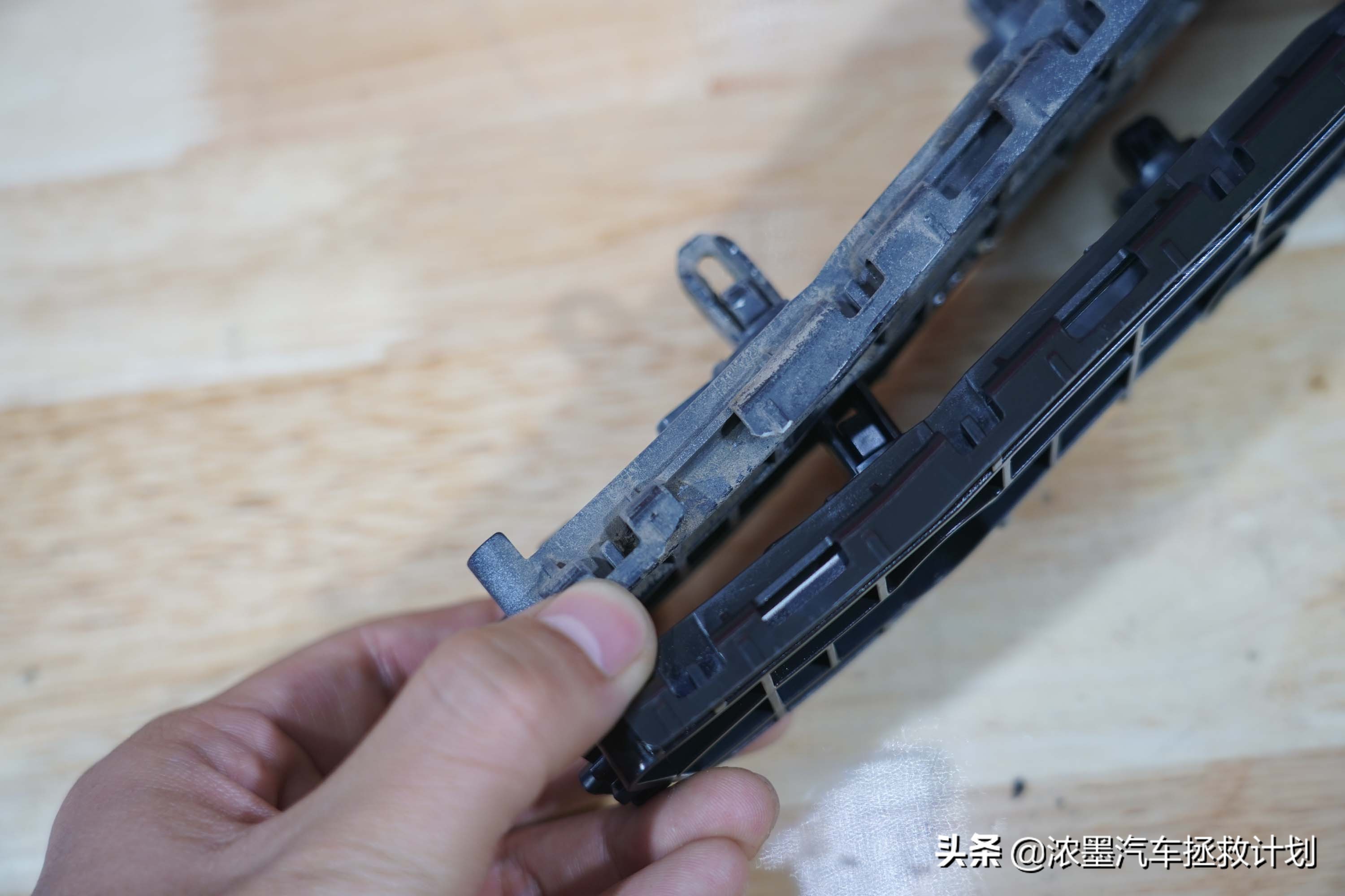 硬汉焕颜丰田普拉多续写越野传奇,修复翻新09年的丰田普拉多