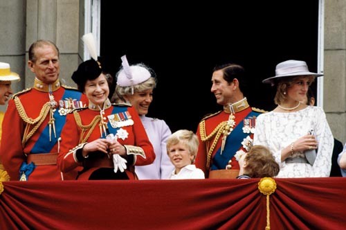 英女王骑马照,50年代英女王的高光时刻