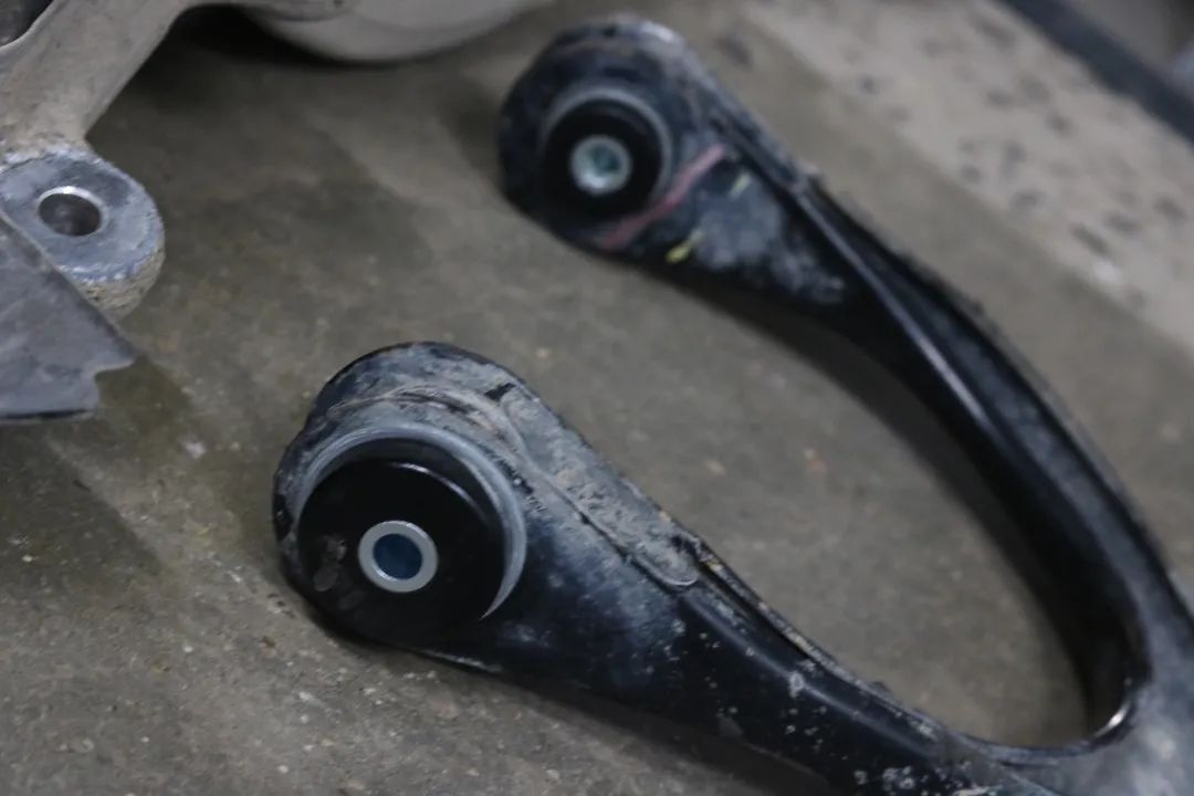 老爷子12代皇冠,12代丰田皇冠翻新改造全过程